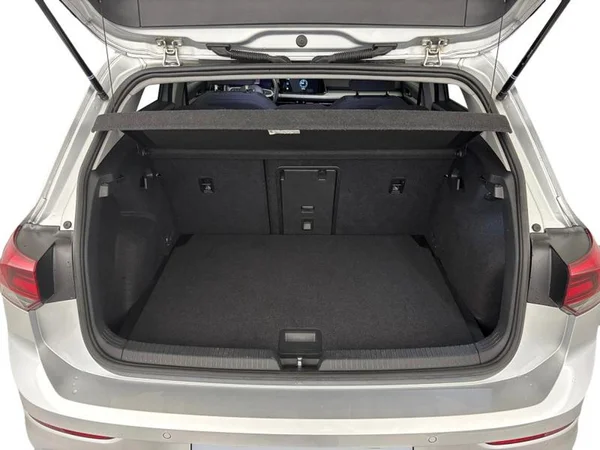 VOLKSWAGEN Golf VIII Dsl (2023) — foto 6 van 35