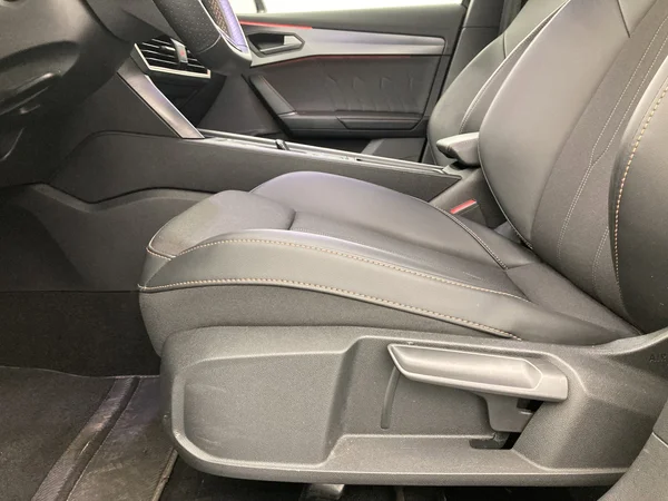 CUPRA Formentor (2024) — foto 18 van 36