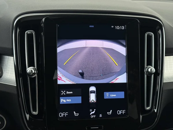 VOLVO XC40 (2021) — foto 11 van 30