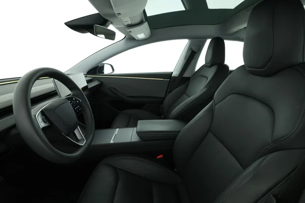 Tesla Model 3 (2024) — foto 16 van 16