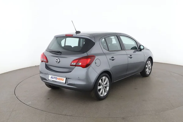 Opel Corsa (2018) — foto 12 van 16