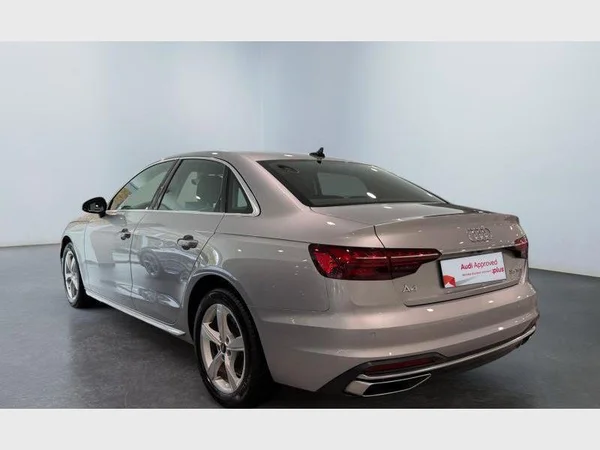Audi A4 (2022) — foto 23 van 26