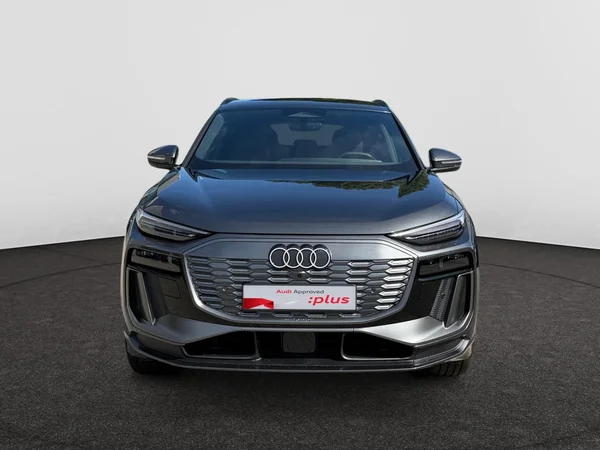 AUDI Q6 e-tron (2026) — foto 12 van 16