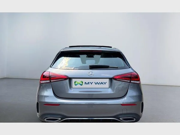 Mercedes-Benz A 180 (2022) — foto 2 van 27