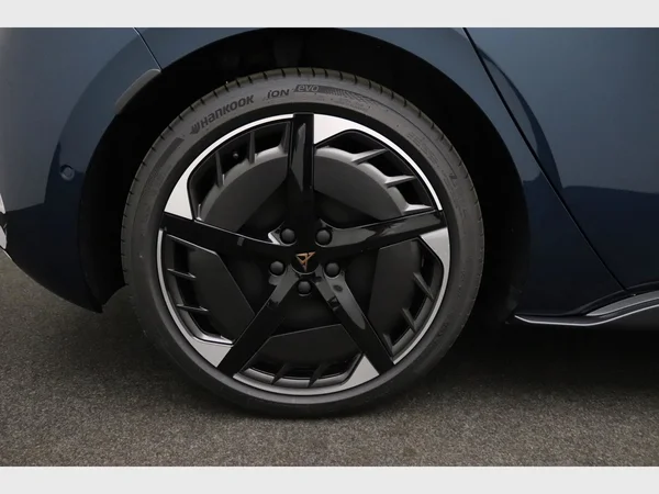 CUPRA Born (2025) — foto 6 van 18