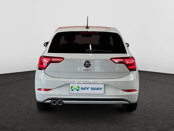 VOLKSWAGEN Polo GTI (2024) — foto 17 van 22