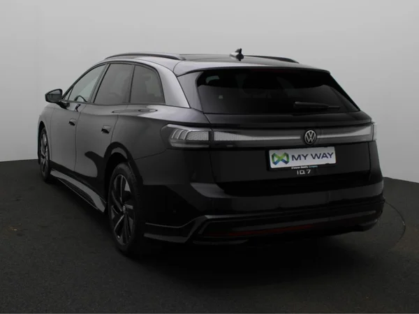 VOLKSWAGEN ID.7 Tourer (2026) — foto 16 van 21