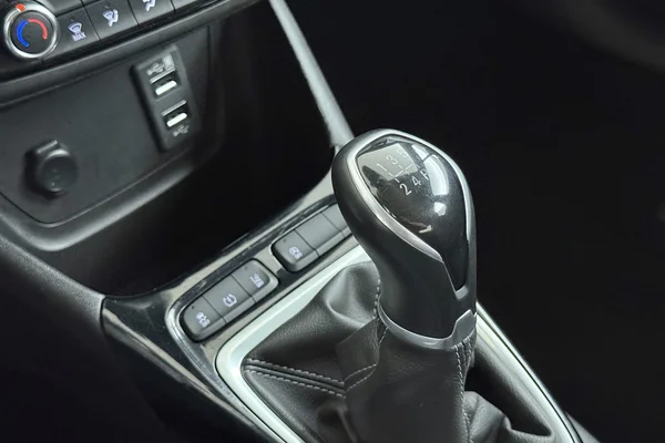 Opel Crossland (2021) — foto 2 van 23