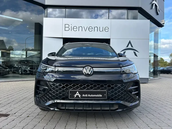 Volkswagen Tiguan (2024) — foto 12 van 30