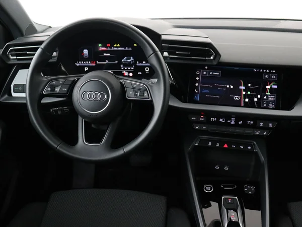 AUDI A3 Sportback (2025) — foto 16 van 18