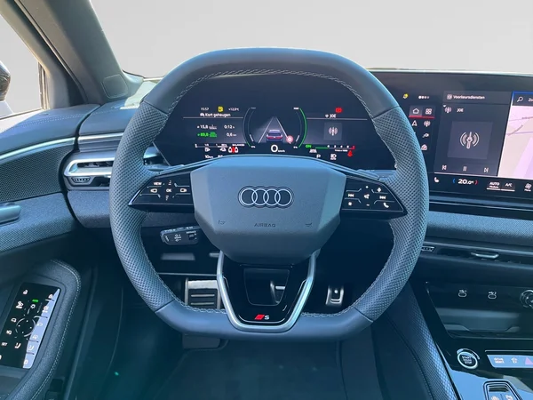 AUDI A6 Avant e-hybrid (PHEV) (2026) — foto 2 van 23