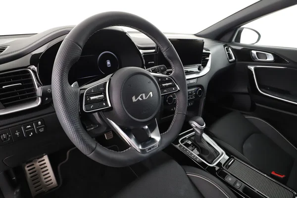Kia XCeed (2024) — foto 2 van 16