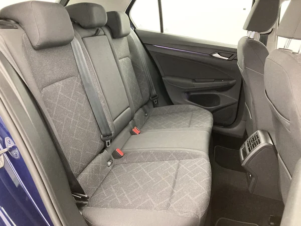 VOLKSWAGEN Golf VIII (2022) — foto 30 van 36