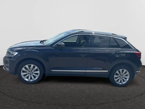 VOLKSWAGEN T-Roc (2021) — foto 19 van 21