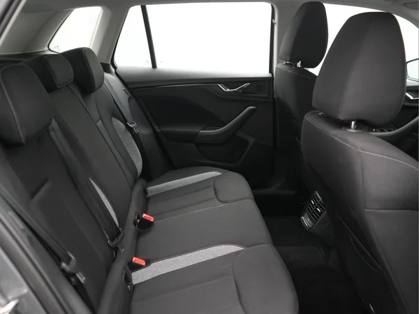 SKODA Kamiq (2024) — foto 7 van 27