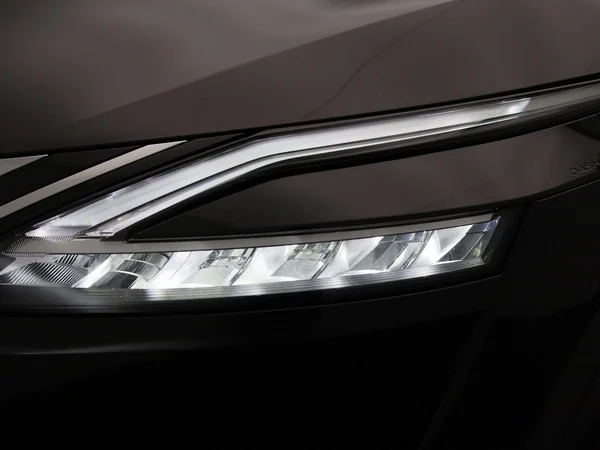 Nissan QASHQAI (2023) — foto 9 van 45