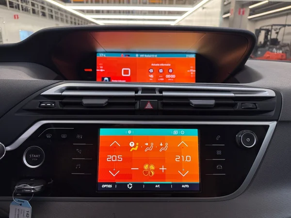 Citroen Grand-C4-SpaceTourer (2022) — foto 13 van 30