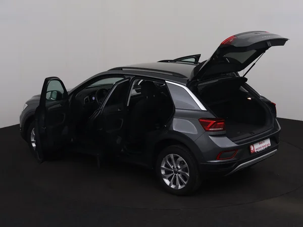 VOLKSWAGEN T-Roc (2024) — foto 27 van 28