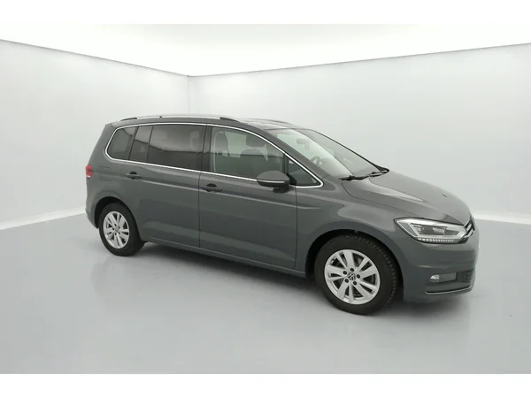 VOLKSWAGEN Touran (2020) — foto 32 van 36