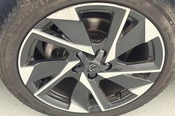 Peugeot 308 (2023) — foto 21 van 29