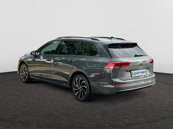 VOLKSWAGEN Golf VIII SW (2024) — foto 18 van 24