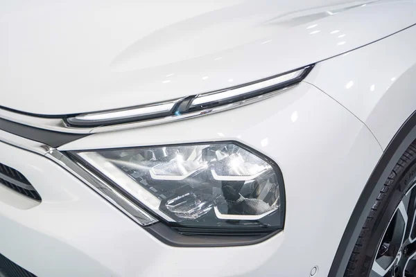 Citroen E-C4 X (2023) — foto 50 van 50