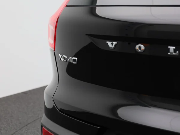 Volvo XC40 (2023) — foto 32 van 41