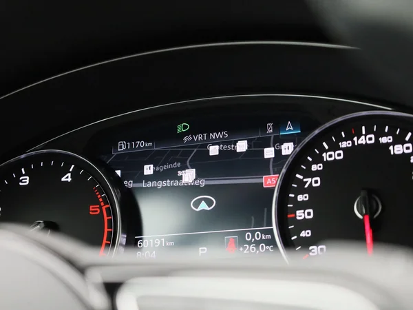 Audi A4 (2023) — foto 19 van 42