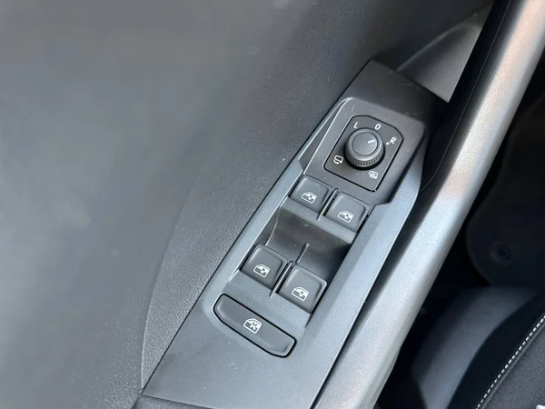 VOLKSWAGEN T-Cross (2025) — foto 16 van 18