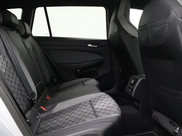 Volkswagen Golf (2024) — foto 4 van 27