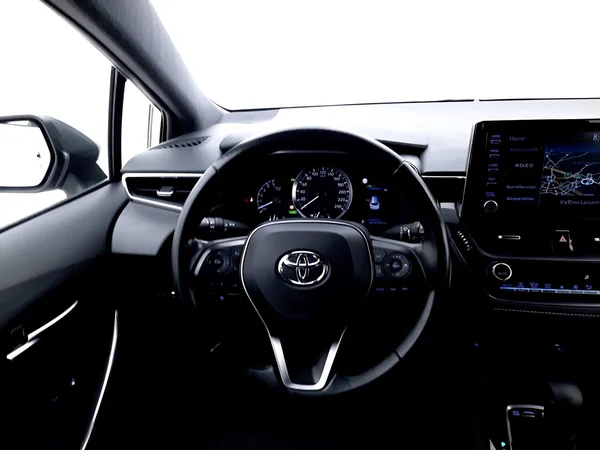 Toyota Corolla SW Hybrid (HEV) (2022) — foto 3 van 25