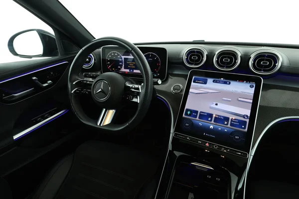 Mercedes-Benz C-Klasse (2025) — foto 4 van 16