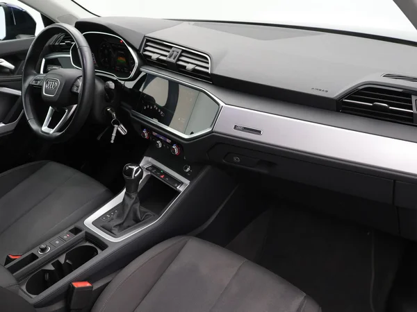 AUDI Q3 PHEV (2023) — foto 20 van 26