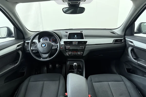 BMW X1 (f48) (2019) — foto 30 van 30