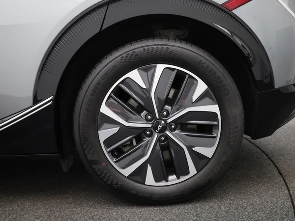 Kia EV6 (2024) — foto 46 van 81