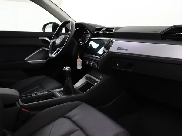 AUDI Q3 (2020) — foto 3 van 28