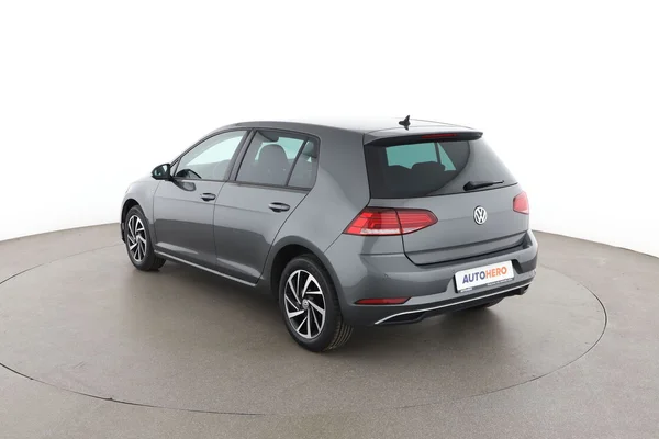 Volkswagen Golf Vii (2018) — foto 10 van 16