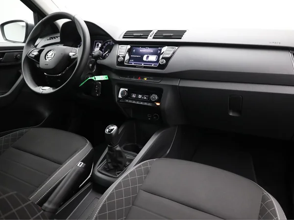 SKODA Fabia Combi (2023) — foto 12 van 18