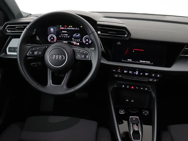 AUDI A3 Sportback (2025) — foto 16 van 18