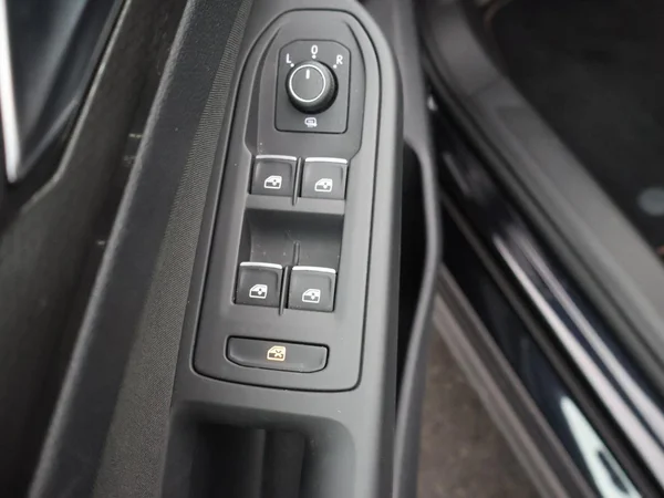 VOLKSWAGEN Golf VIII GTI (2021) — foto 19 van 30
