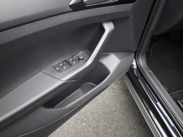 VOLKSWAGEN T-Cross (2025) — foto 5 van 19