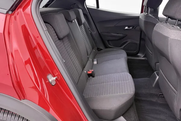 Peugeot 2008 (2023) — foto 14 van 37