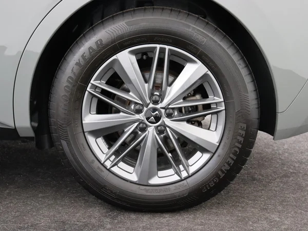 DS AUTOMOBILES DS 4 (2023) — foto 7 van 28
