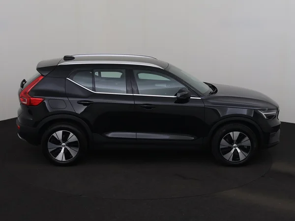 VOLVO XC40 (2023) — foto 28 van 32
