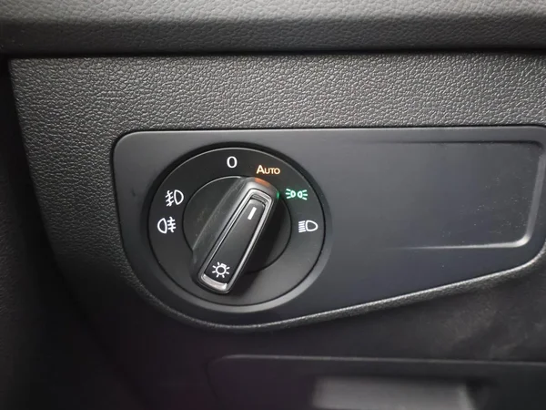 Volkswagen Tiguan (2020) — foto 11 van 29