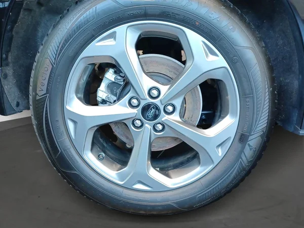 Ford Kuga (2025) — foto 13 van 15