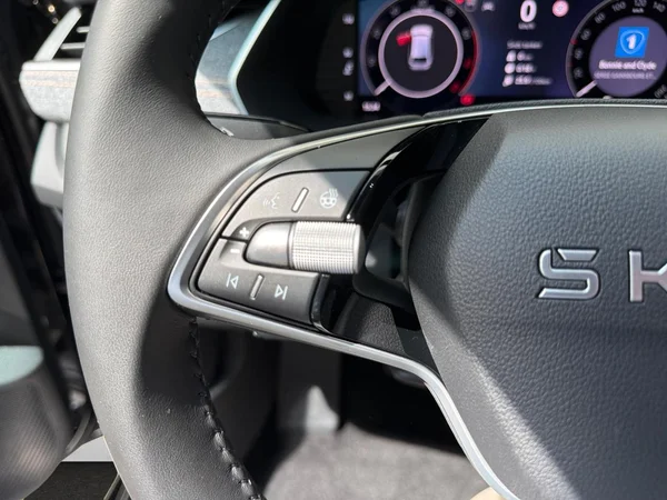 SKODA Octavia Combi (2026) — foto 3 van 17