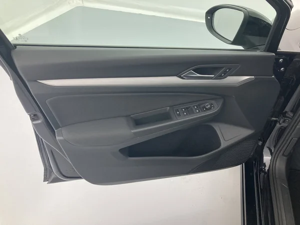 VOLKSWAGEN Golf VIII (2021) — foto 21 van 36