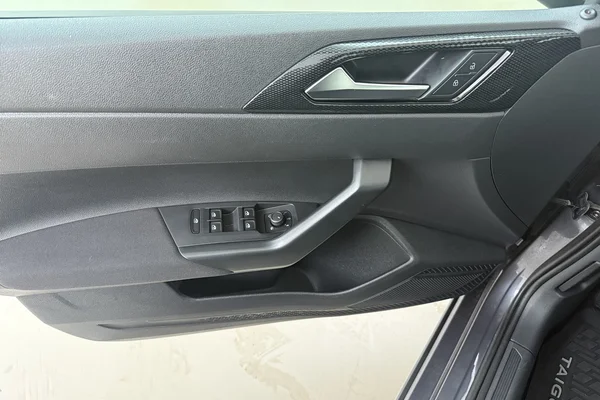 Volkswagen Taigo (2024) — foto 9 van 17