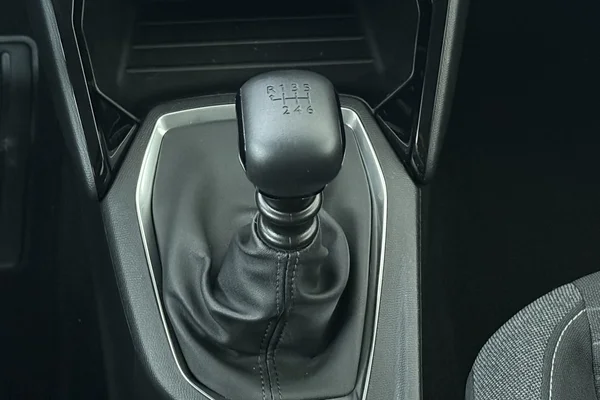 Peugeot 208 (2023) — foto 4 van 19